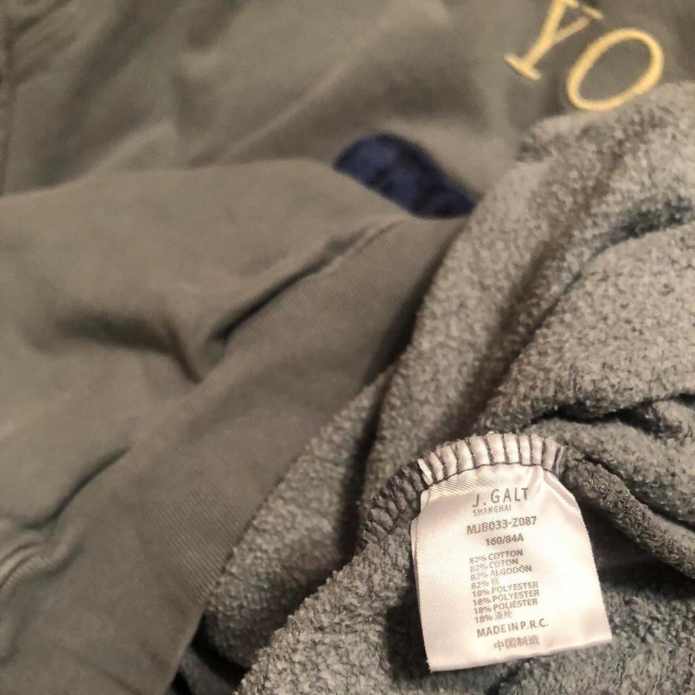 Brandy Melville Yosemite Sierra Nevada Sweatshirt - Picture 5 of 6